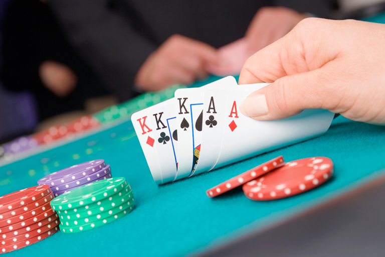 Hướng dẫn người chơi tiếp cận Poker một cách dễ dàng