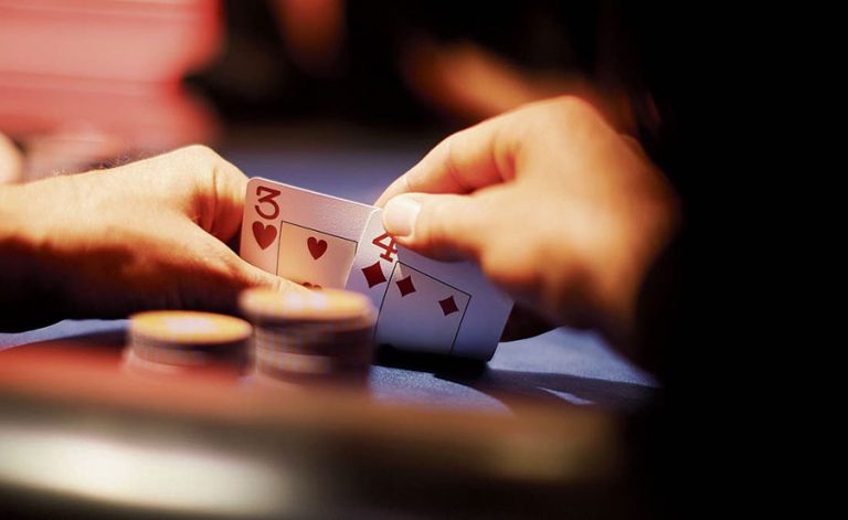 Phẩm chất chính để chiến thắng Poker online