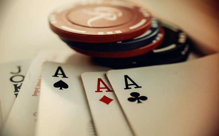 Hướng dẫn cách kiếm tiền từ game bài Blackjack qua cách chơi game tại bài viết